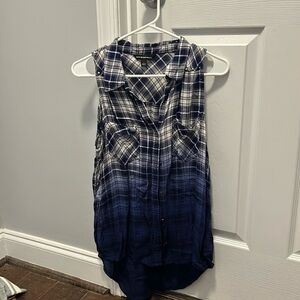 Rock and republic button down sleeveless top